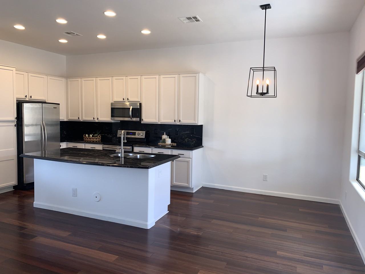 16824 N 63rd St - Photo 2 of 21