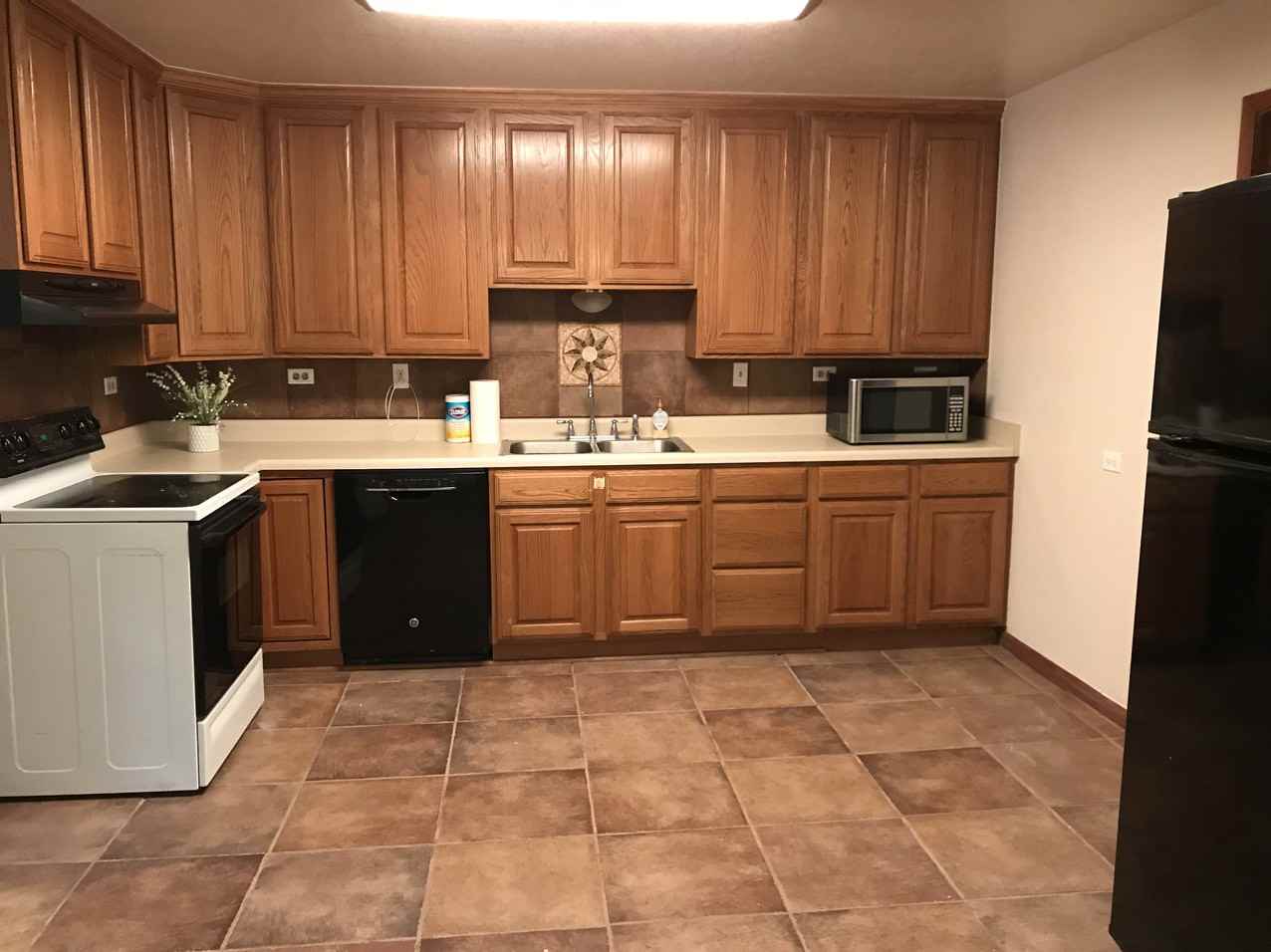 119 Greenlawn Ave - Photo 3 of 14