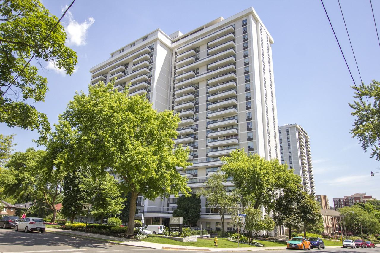 200 Greenwin Place - Photo 2 of 50