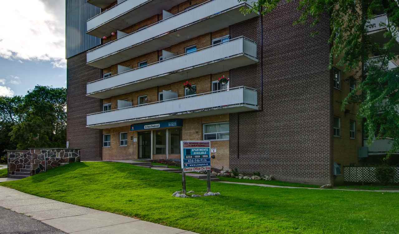 21 Marine Grove Apts. - Photo 2 of 27