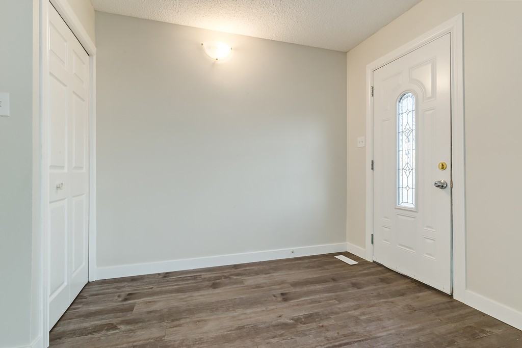 4603 4601-4603 48 Avenue #4607A - Photo 2 of 13
