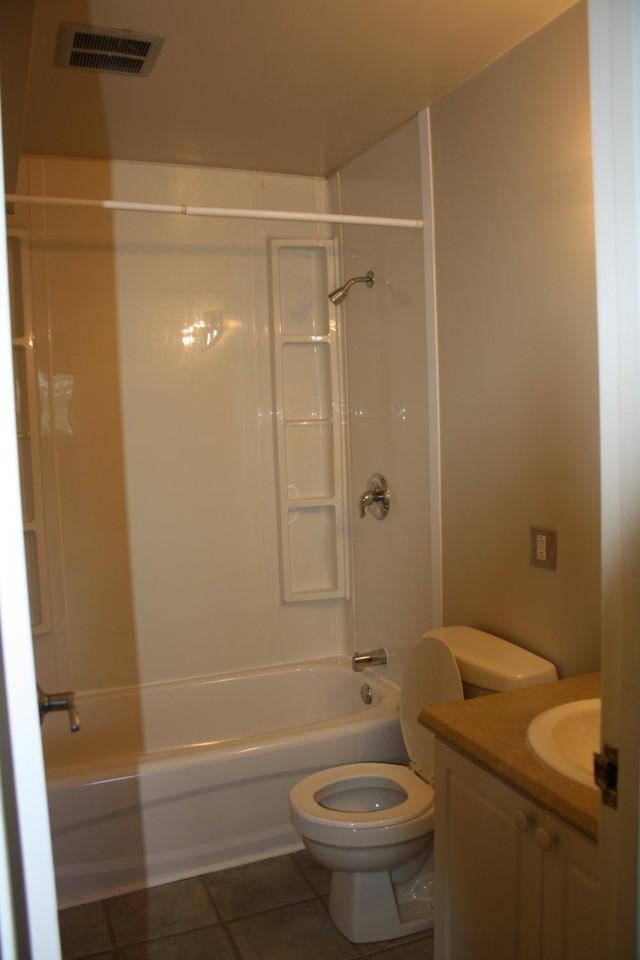 Columbus Terrace - Photo 3 of 8