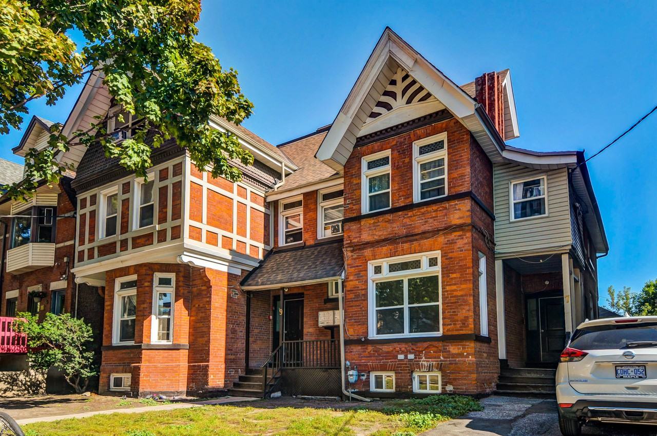 9 - 9 Homewood Ave - Photo 2 of 7