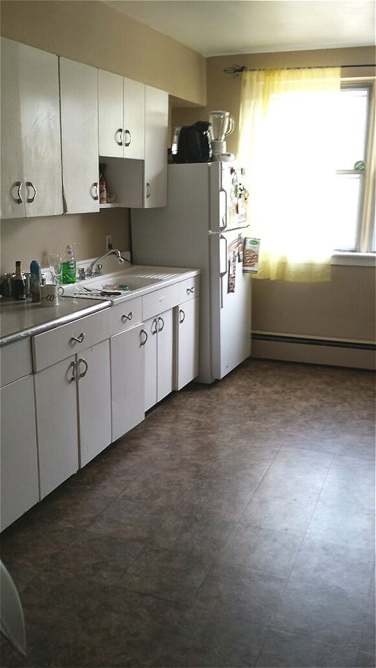 Lakeshore Flats 139 Lakeshore Rd E, Oakville, ON L6J 1H3 Apartment