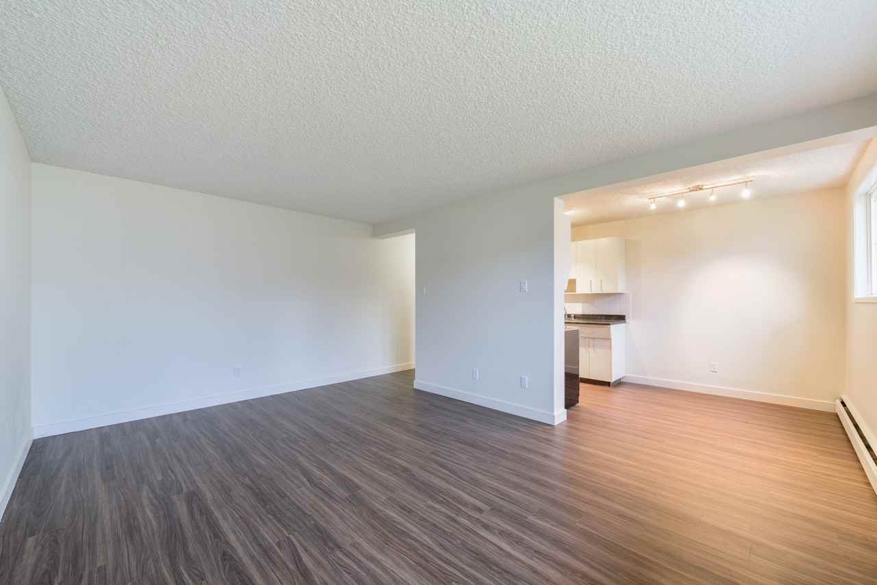 Boardwalk Arms B - Photo 2 of 9