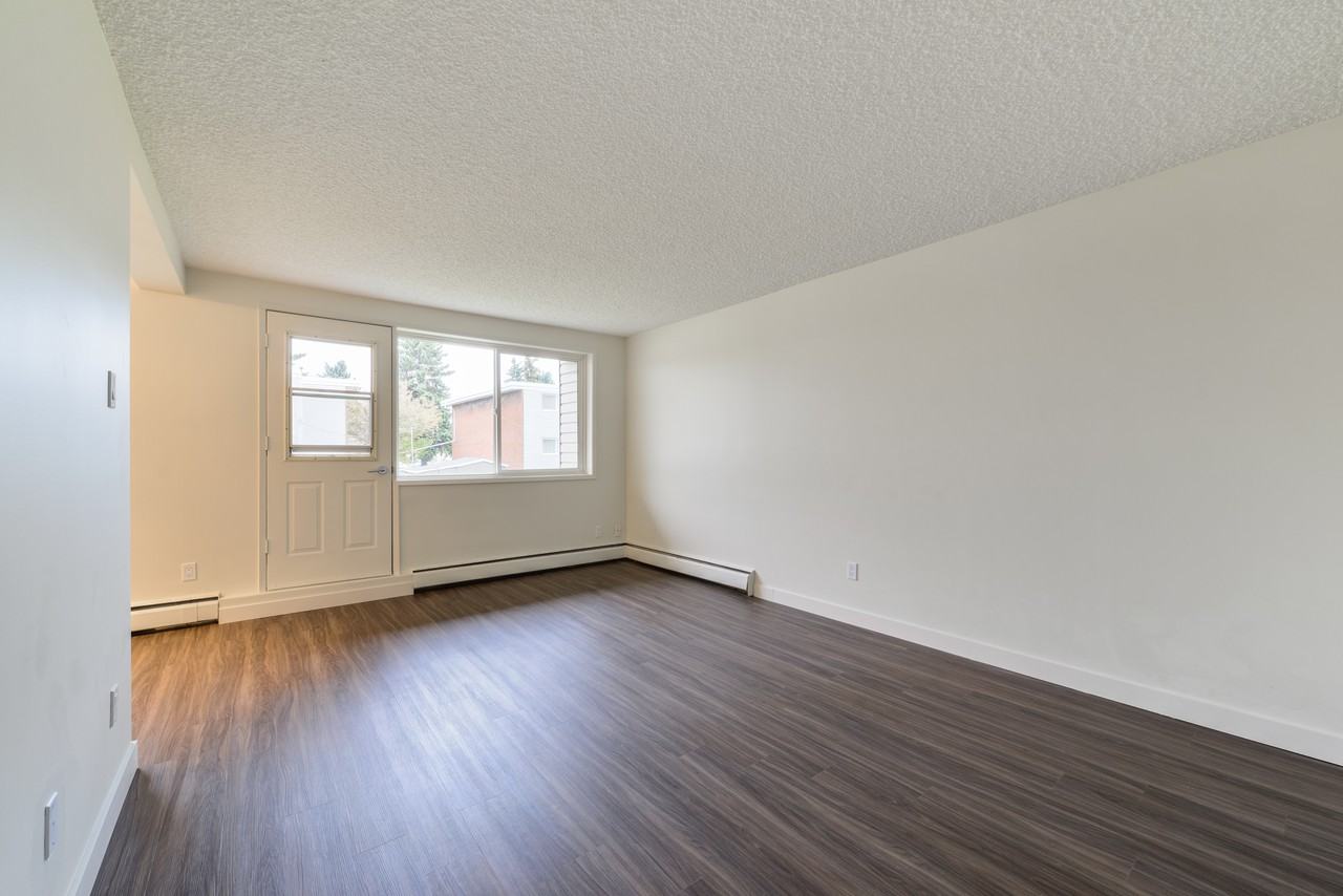 Boardwalk Arms B - Photo 3 of 9