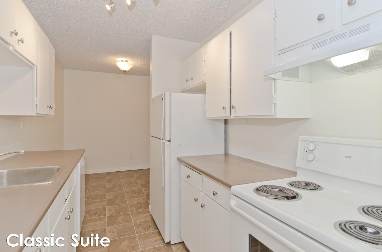 L208, 1919 University Dr. NW #1919 Unive - Photo 2 of 26