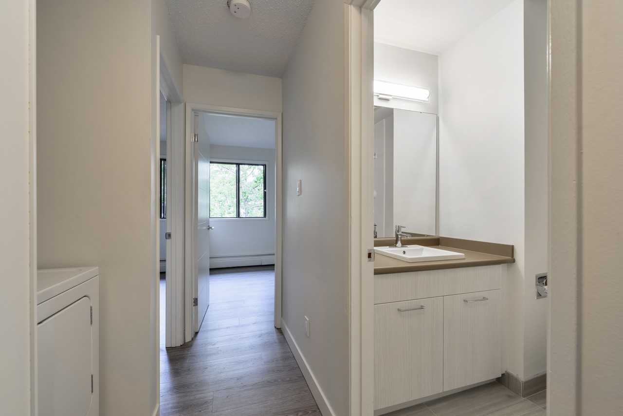 69 69 Ave. & 171 St. - Photo 2 of 16