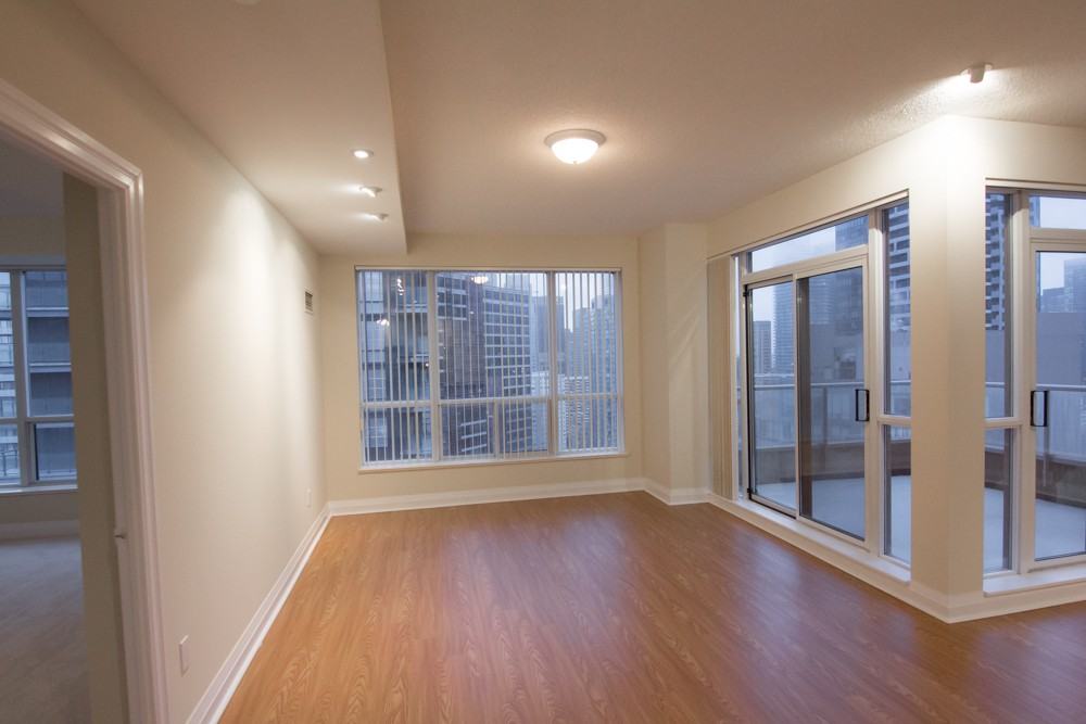 925 Apartment Building - Photo 2 of 22