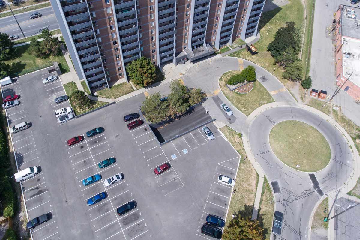 137 Camelot Towers - Photo 2 of 18