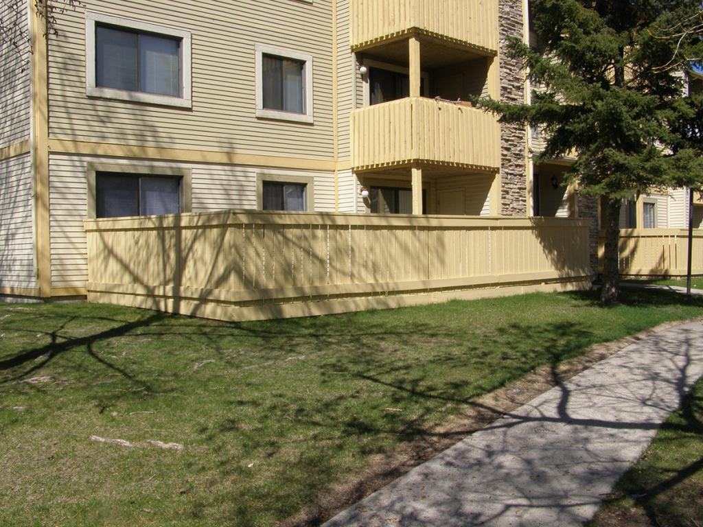 Castleview Park Apartments for Rent 67 Castleridge Dr Ne, Calgary, AB