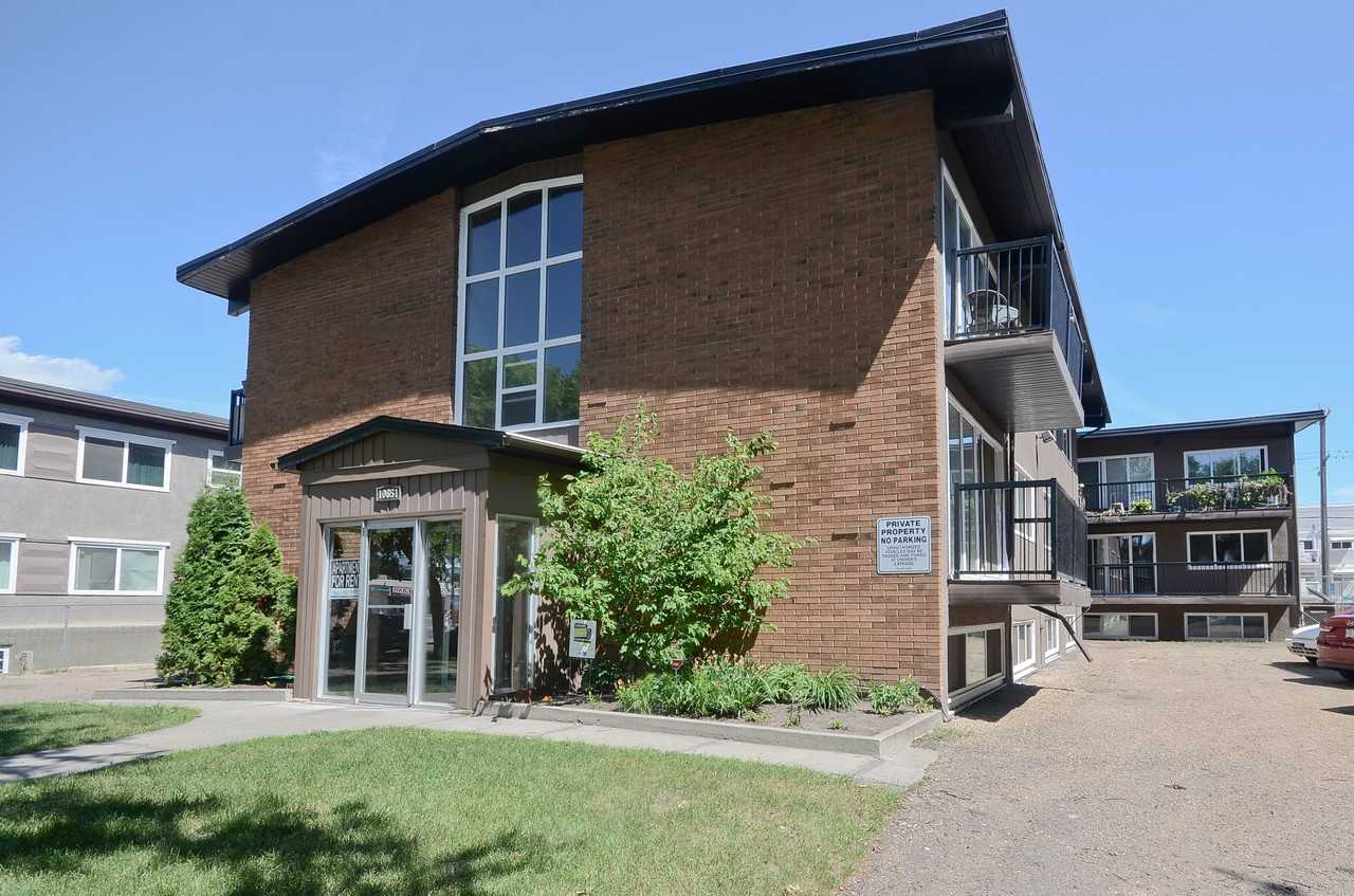 10651 104 Street Nw - Photo 2 of 12