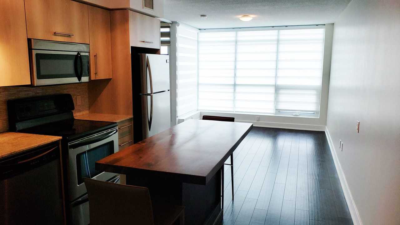 1048 Minto Skyy - Photo 2 of 50