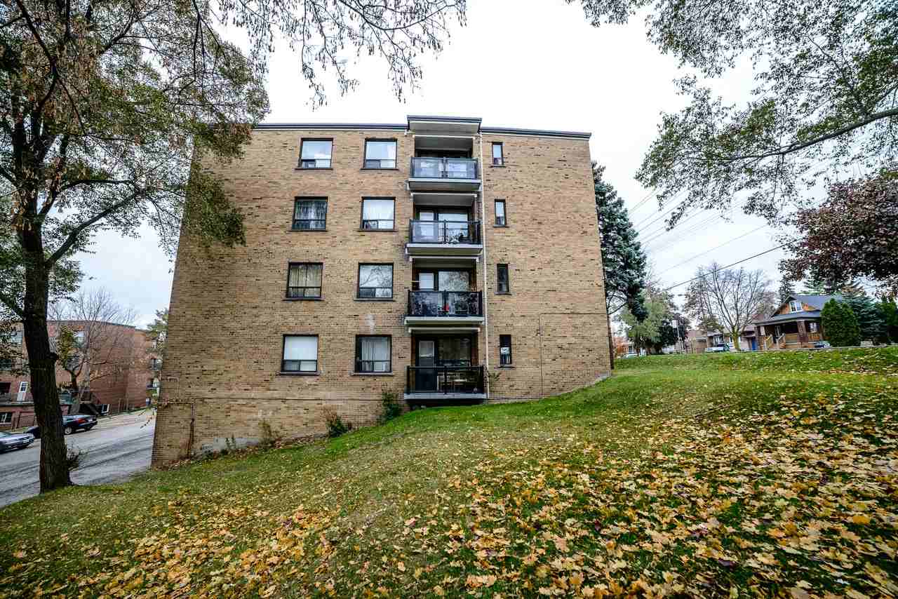 317 Park Lawn Road - Photo 2 of 17