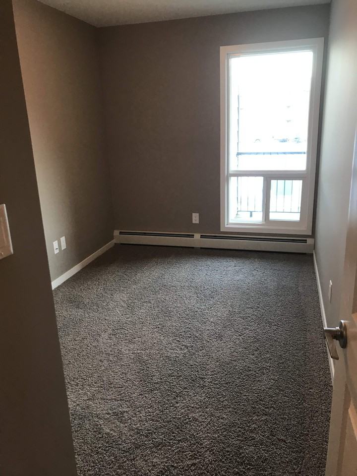 201 Abasand Drive - Photo 3 of 14