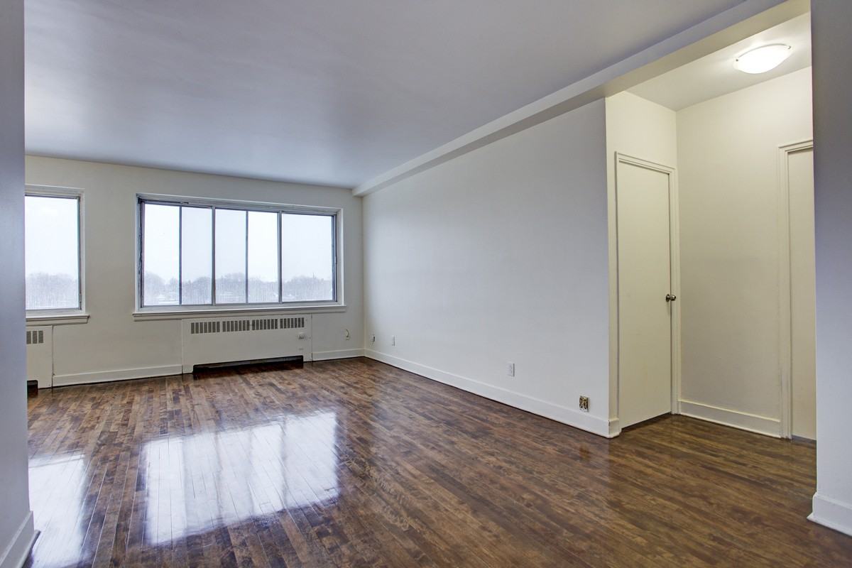 6950 Mayfield Towers - Photo 2 of 8