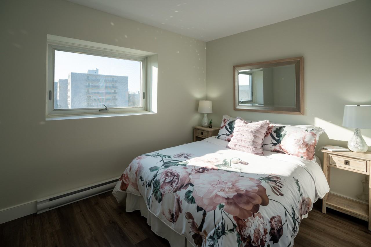 710 Village Green 2 Apts. - Photo 3 of 23