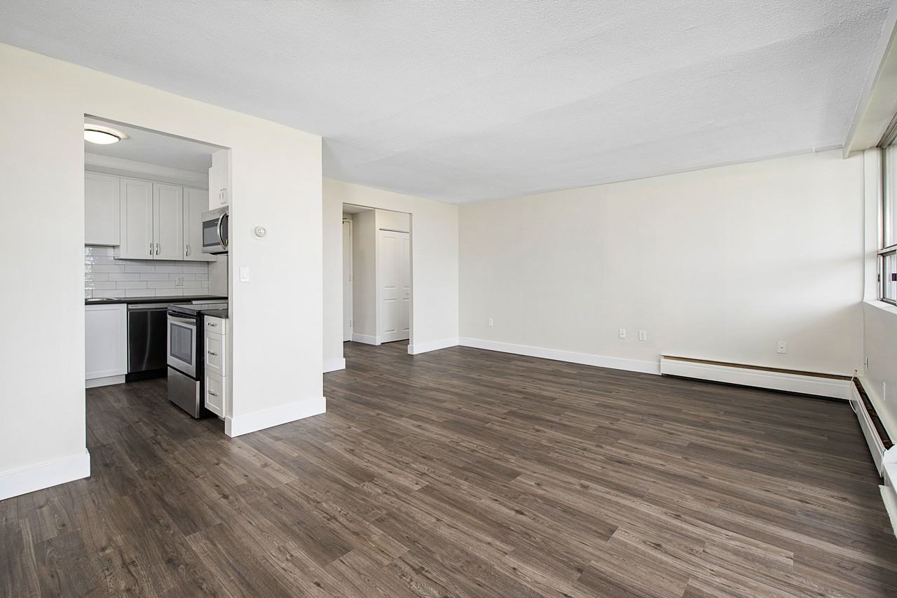 131 Westwind 11 Apts. - Photo 2 of 17