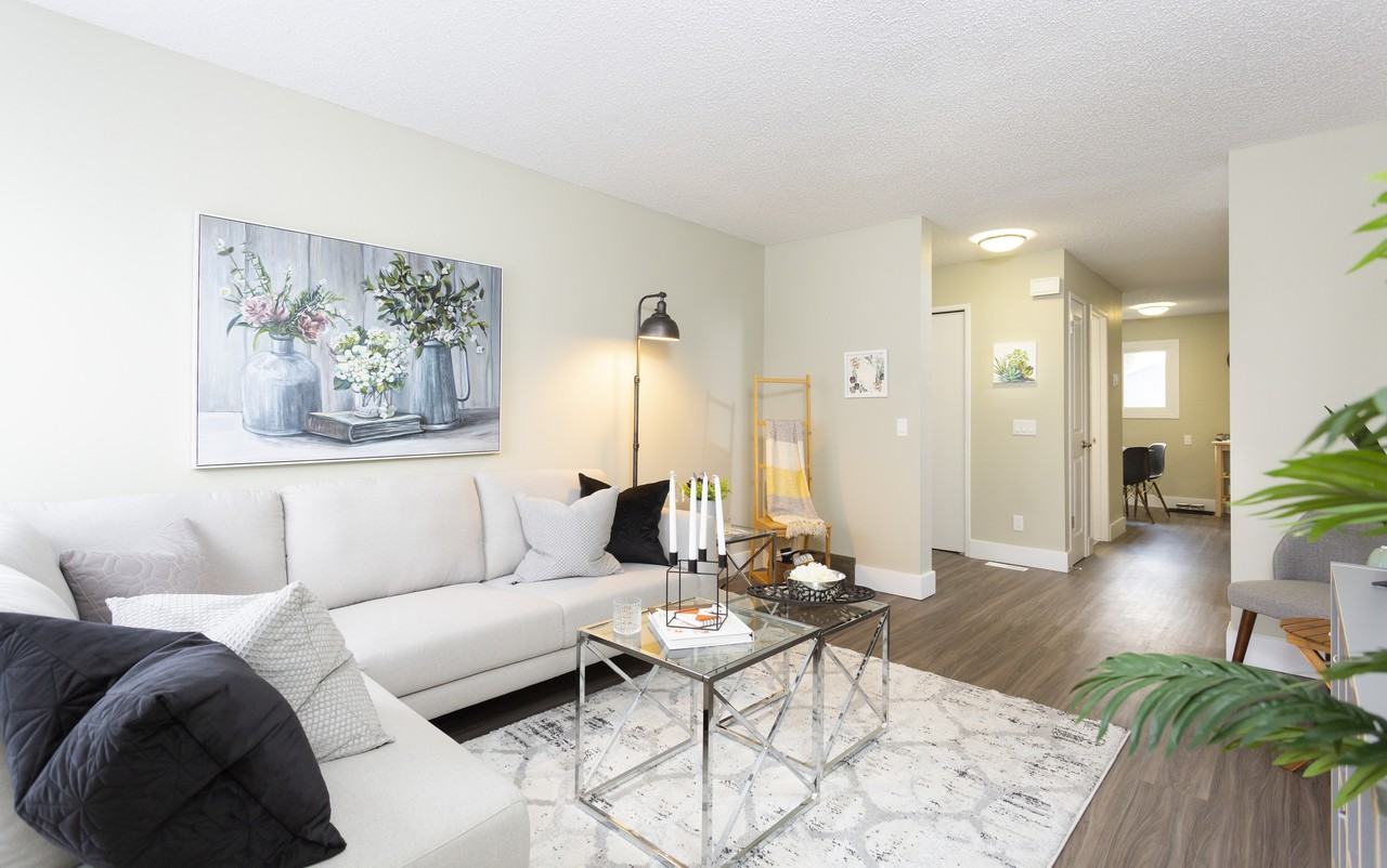 753 127-753 Falconridge Gardens Ne #164 - Photo 3 of 14