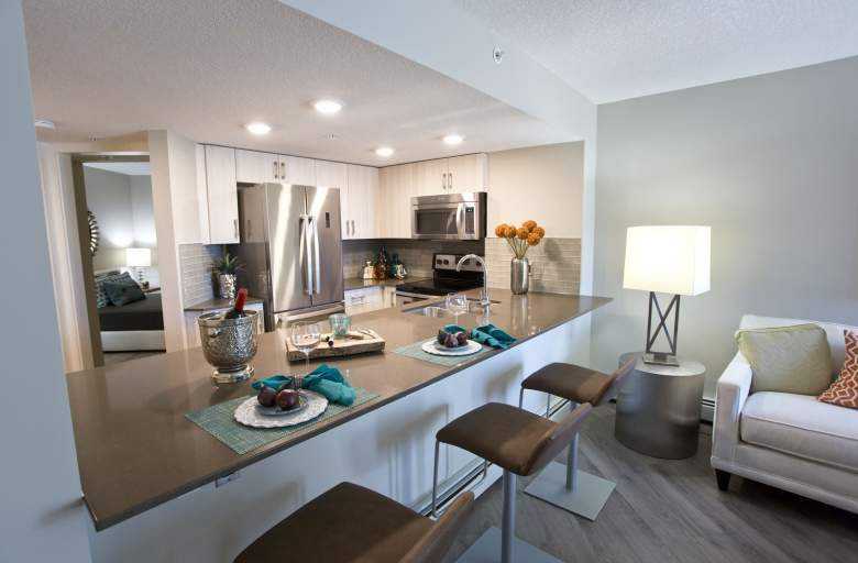 1235 11th Avenue Sw - Photo 3 of 10