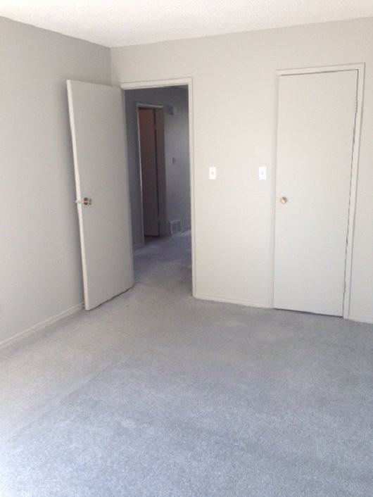 4626 - 4626 127 Avenue - Photo 2 of 5