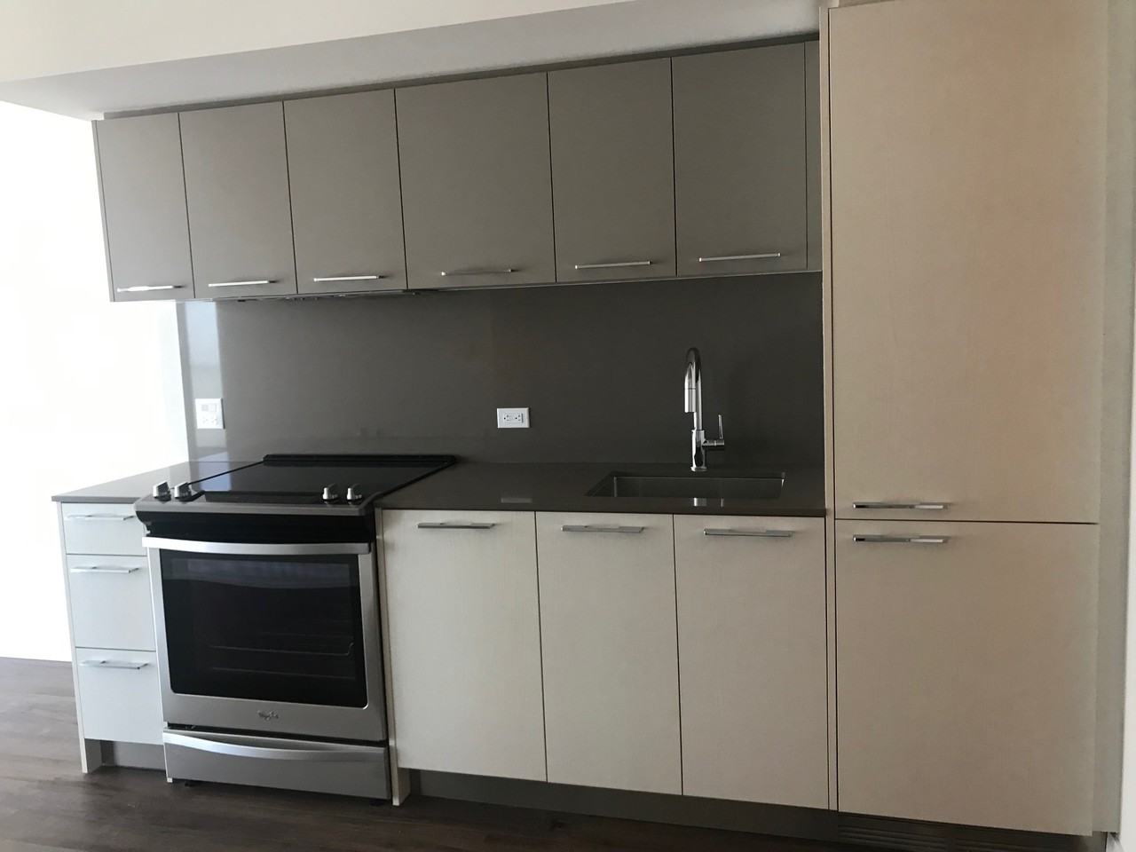 Riverside Square Condo #3369 - Photo 2 of 20