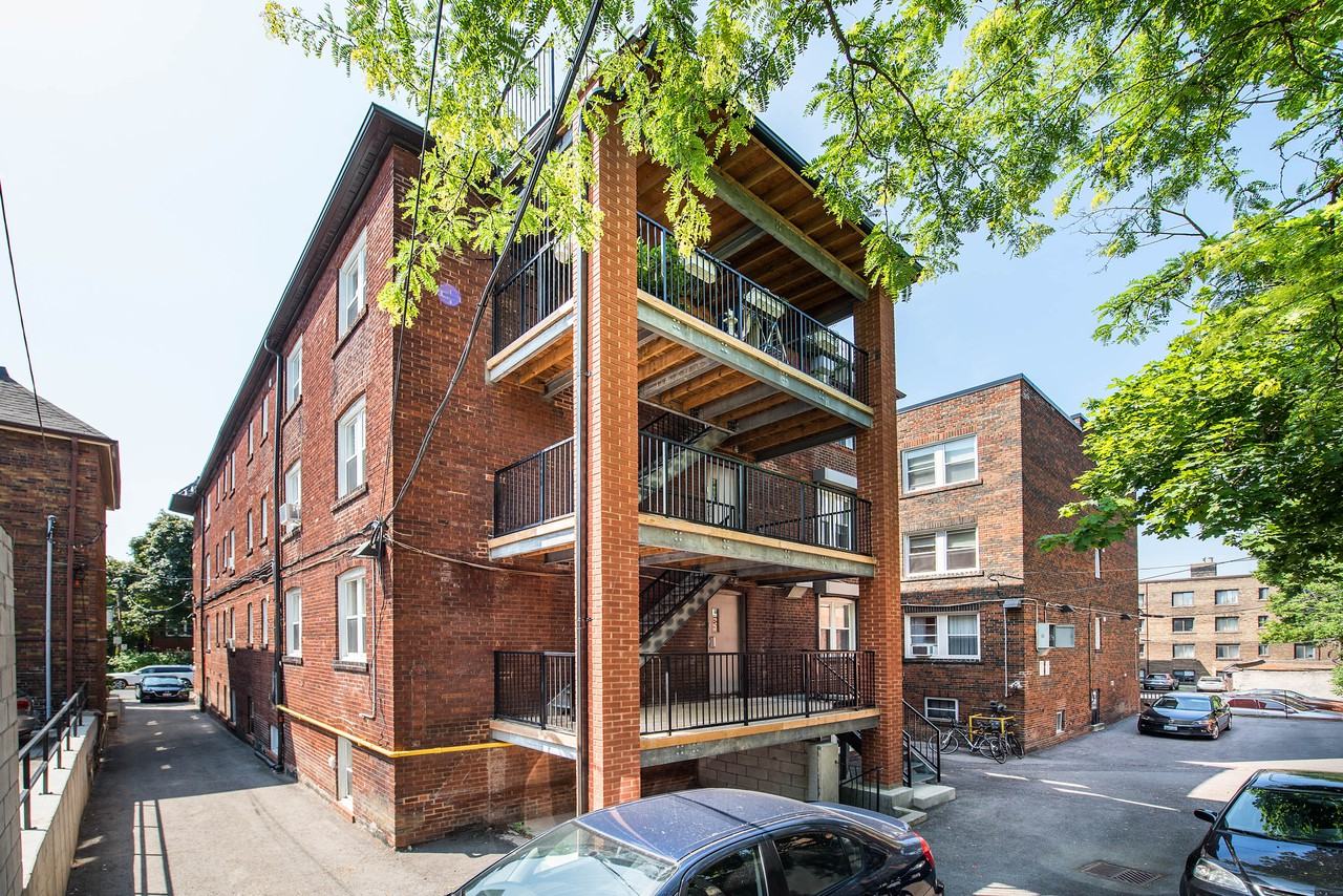 312 310-312 Lonsdale Road - Photo 2 of 13