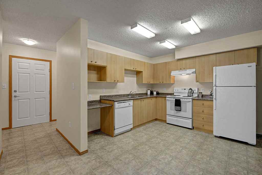 5014 - 5014 Inglewood Drive - Photo 2 of 42