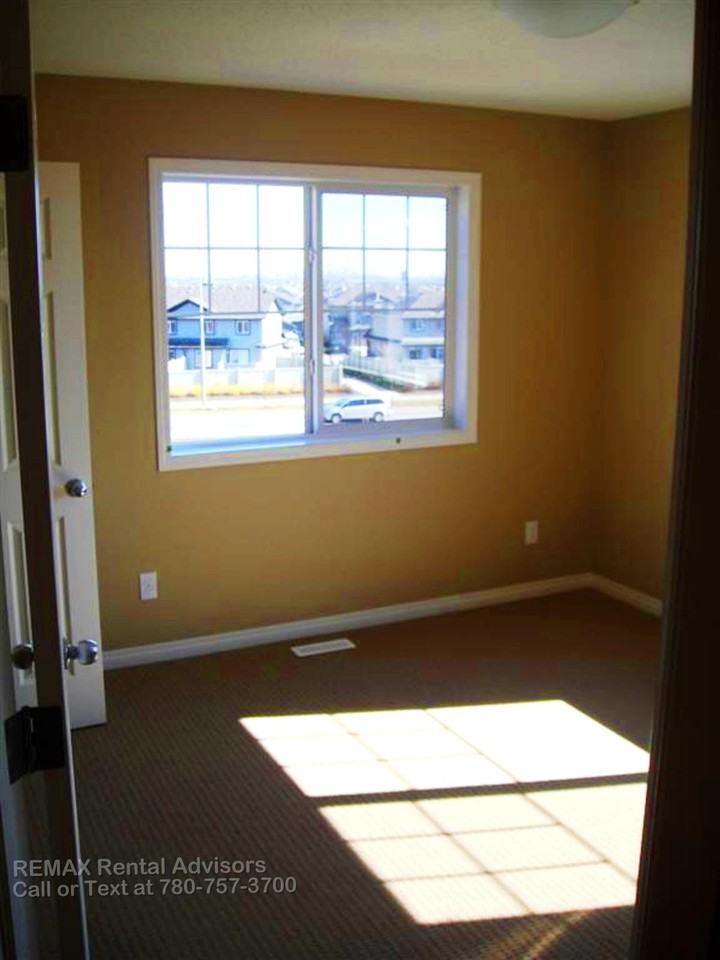 2051 Towne Centre Blvd Nw - Photo 3 of 7