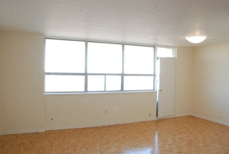 260 The Winnipeg - Photo 3 of 5