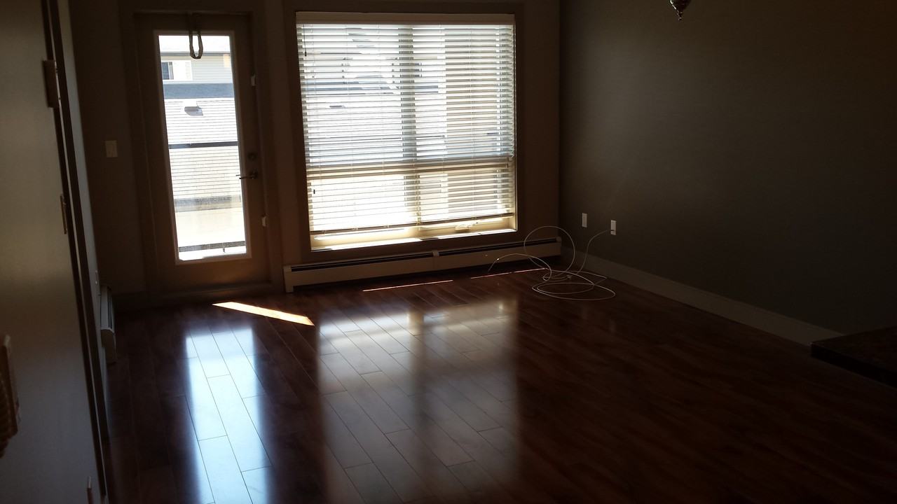 115 Willowgrove Crescent - Photo 2 of 14