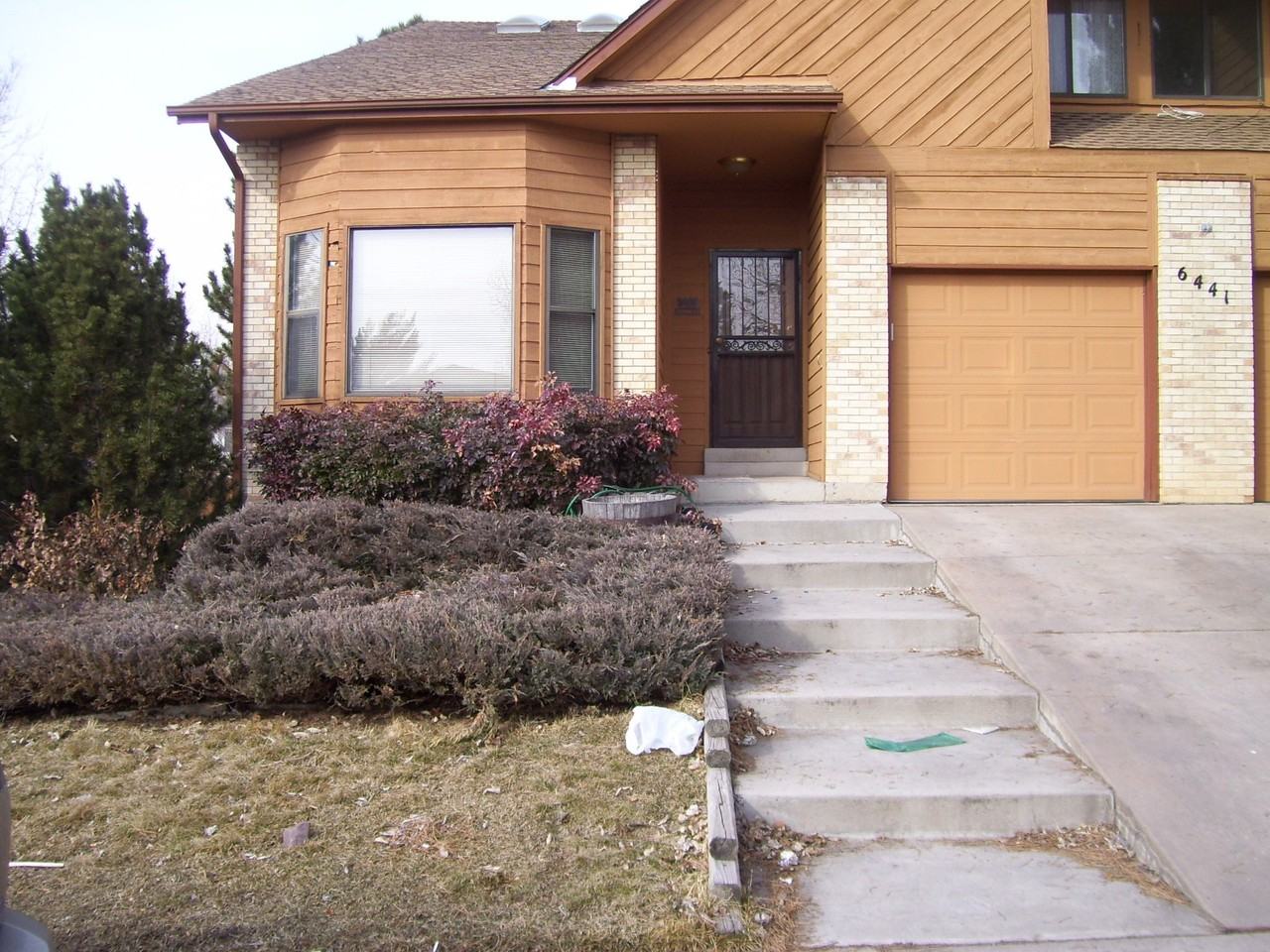 6441 S Quay Ct - Photo 3 of 32