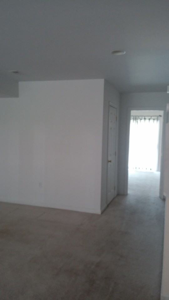 802 S Franklin St - Photo 3 of 27