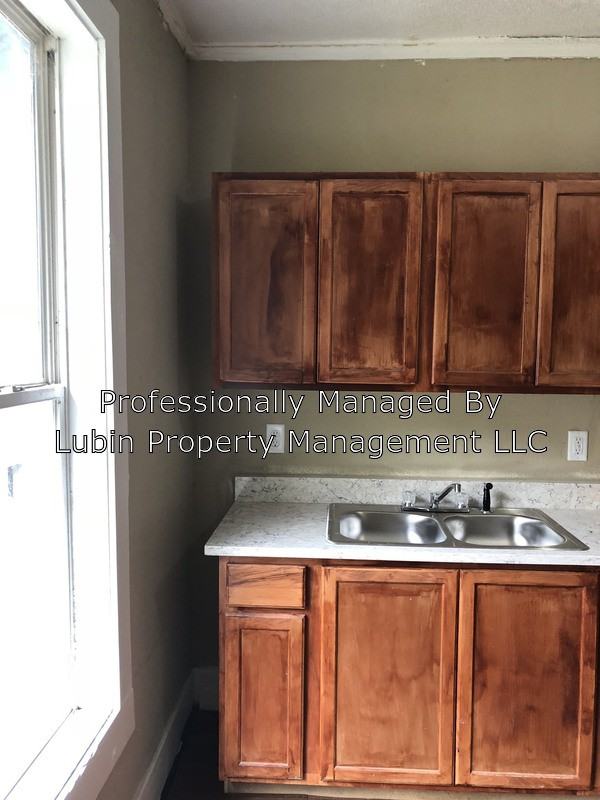 755 Saint Paul Ave #755STPAUL - Photo 2 of 8