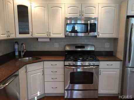 22 Madison Street - Photo 3 of 16