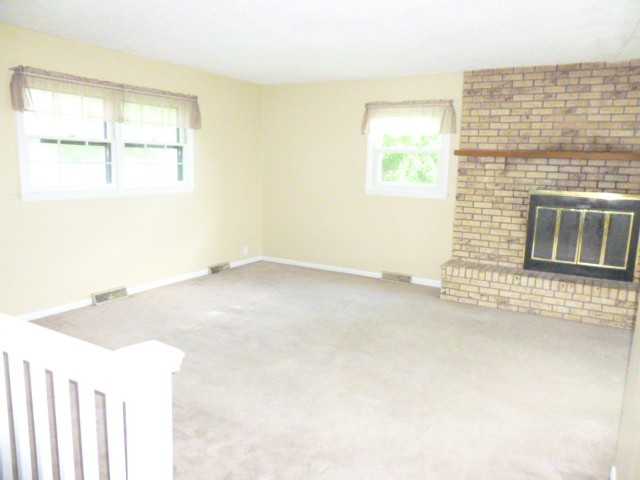 7415 Old Milford Rd - Photo 2 of 17