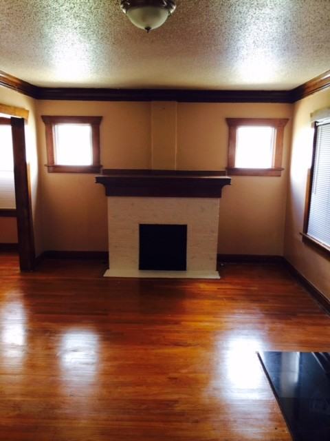 3212 Cypress Ave - Photo 3 of 12