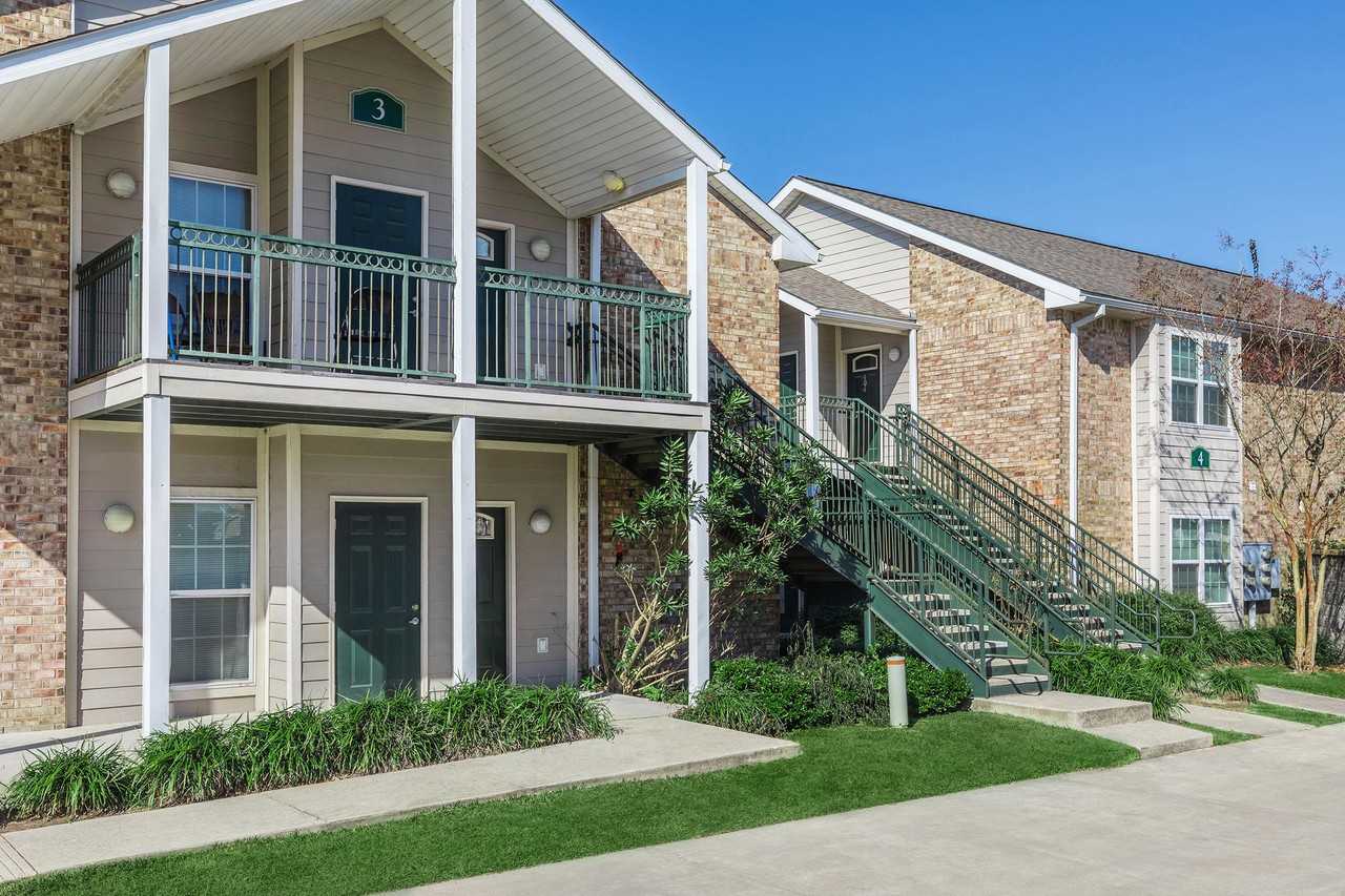 Lafayette Garden - Photo 2 of 31