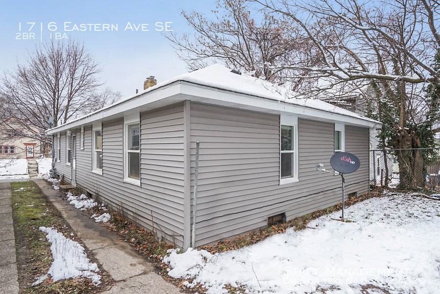 1716 Eastern Ave Se - Photo 3 of 13