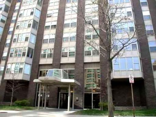 525 W Hawthorne Pl #2107