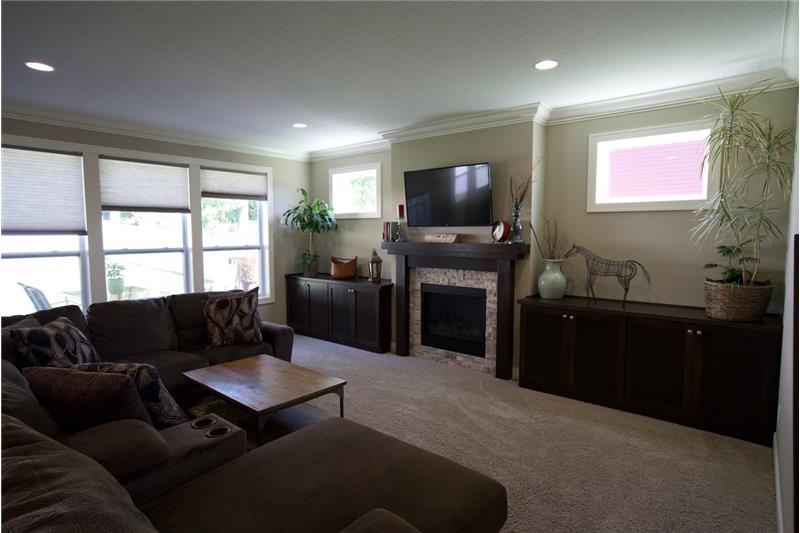 12817 196th Lane Nw - Photo 3 of 27