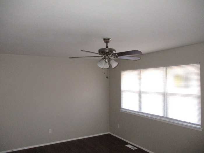 7358 Naples Drive - Photo 3 of 10