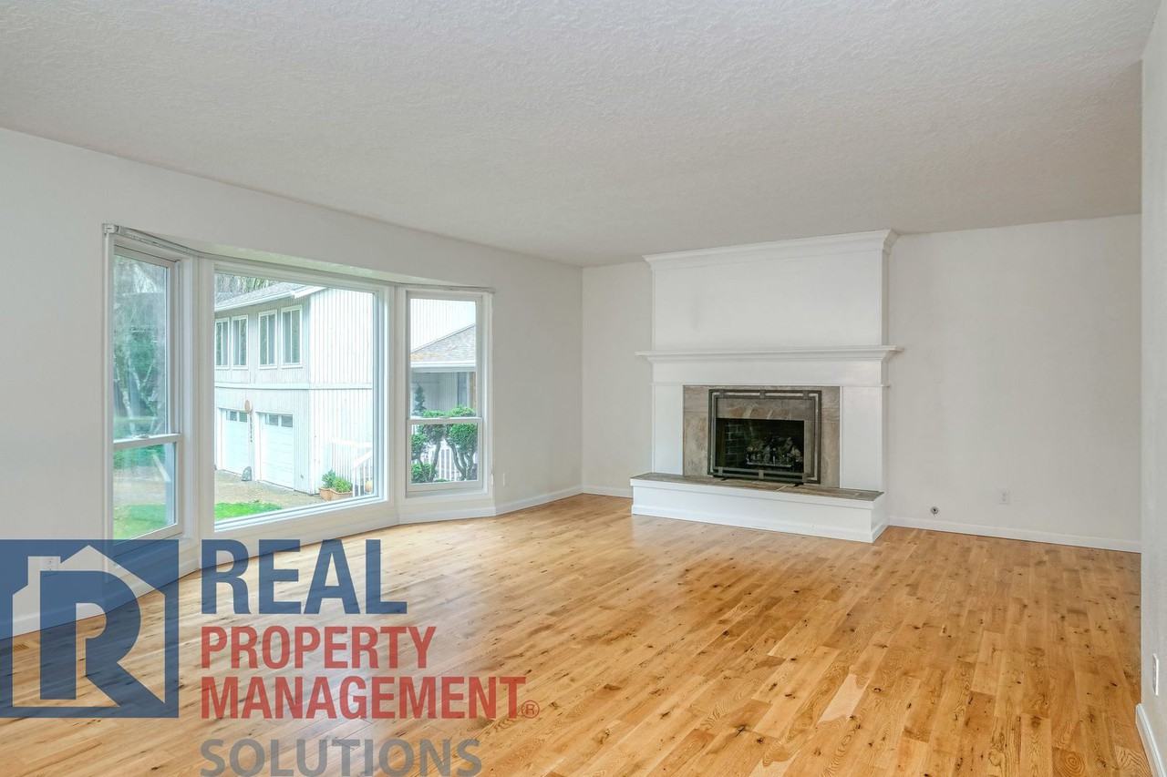 9944 Se Nancy Ct - Photo 2 of 23