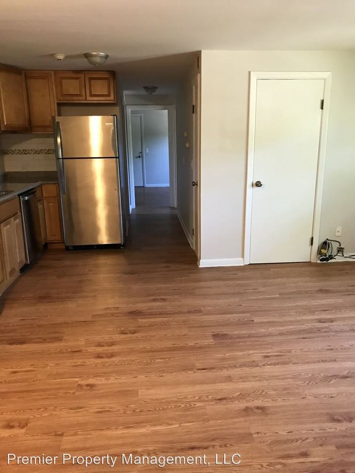 243 Smithfield Road - Photo 3 of 11