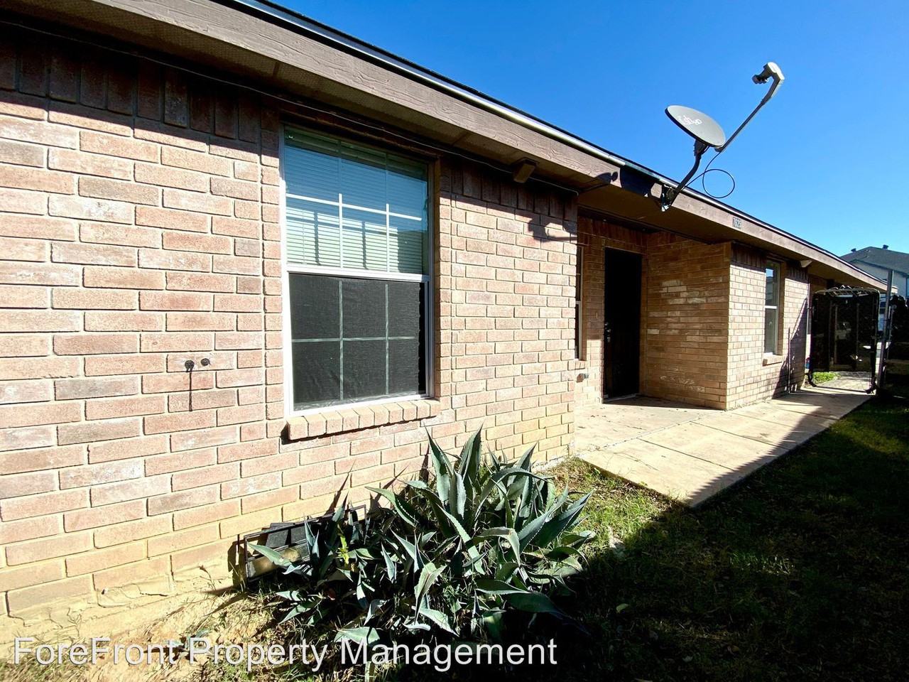 7625 Windsor Oaks - Photo 2 of 41
