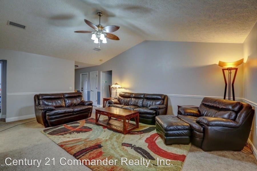 2937 Patricia Ann Lane - Photo 3 of 6