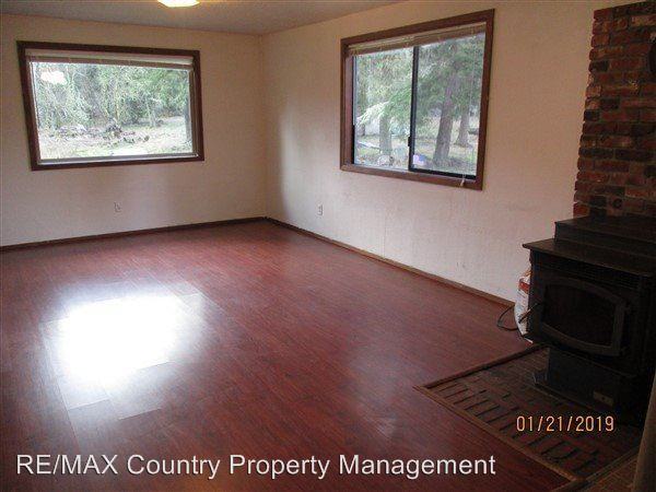 11338 Price Ln Se - Photo 2 of 40