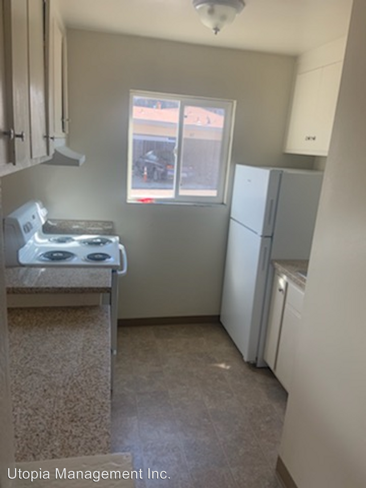 337 - 339 Schafer Rd - Photo 2 of 10