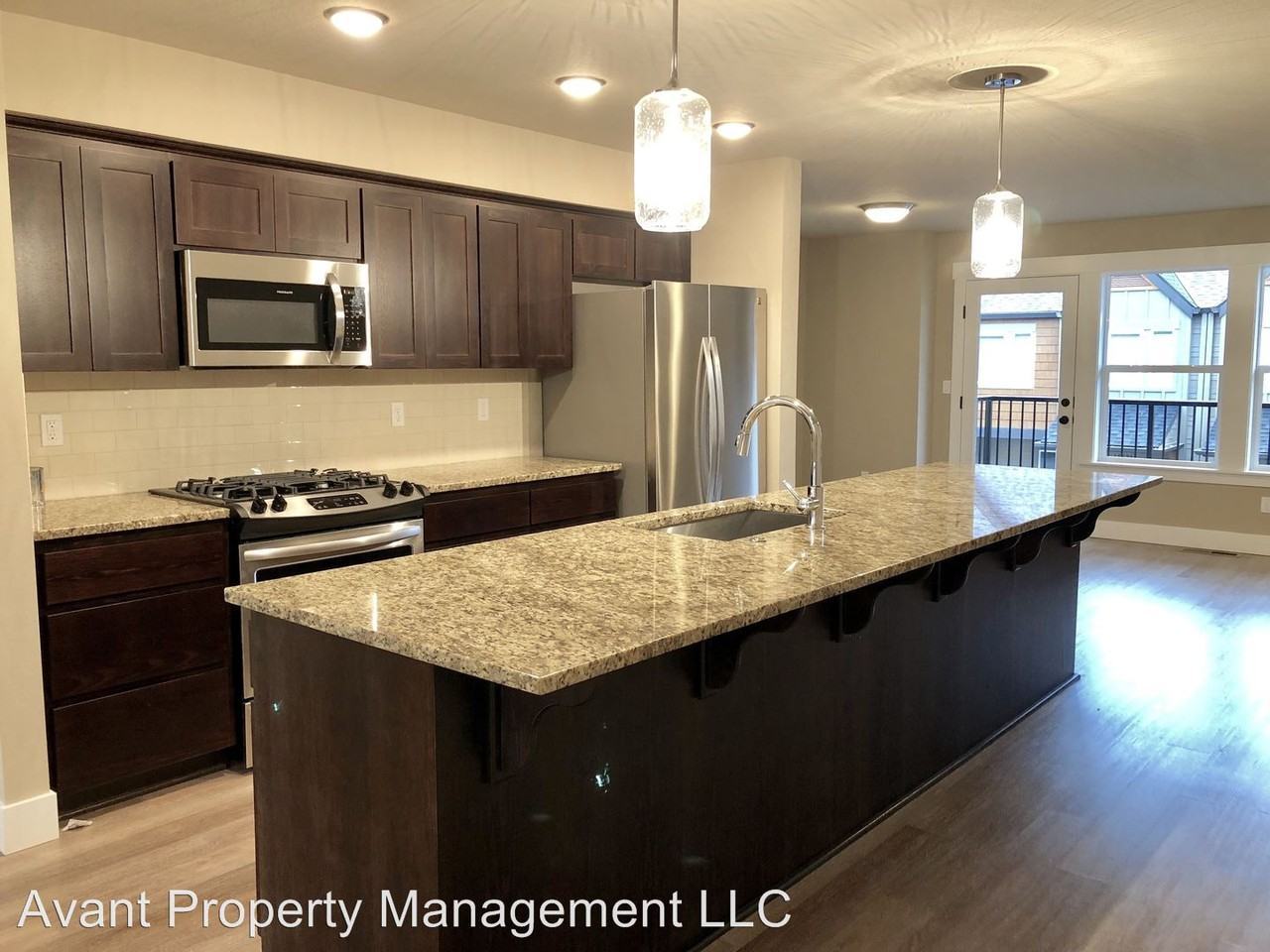 16835 Champion Way - Photo 3 of 24