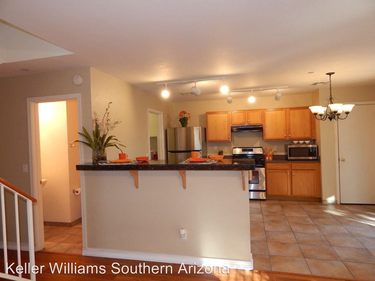 8459 N Placita De La Manzana